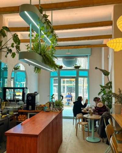 cafetería cercana
